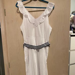 Vineyard vines for Target. White dress with navy belt